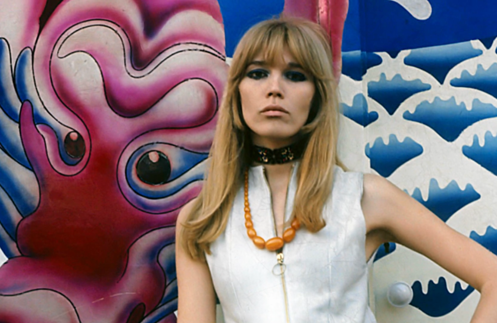 8 Amanda Lear_Swinging London_10.35.33_@ What's Up Films