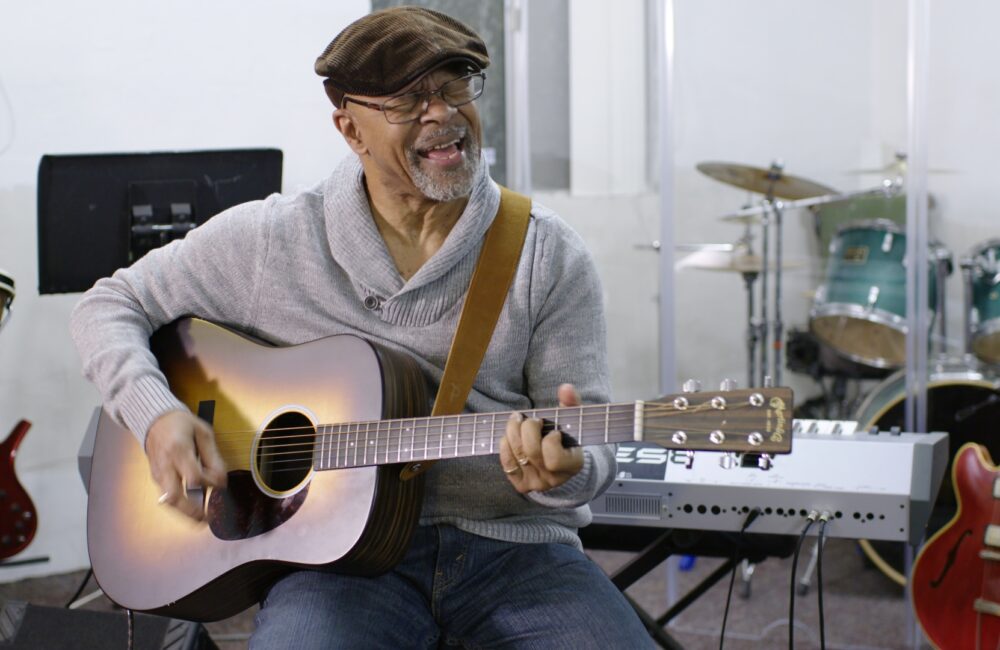Guitare, une arme à 6 cordes