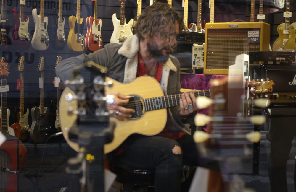 Guitare, une arme à 6 cordes