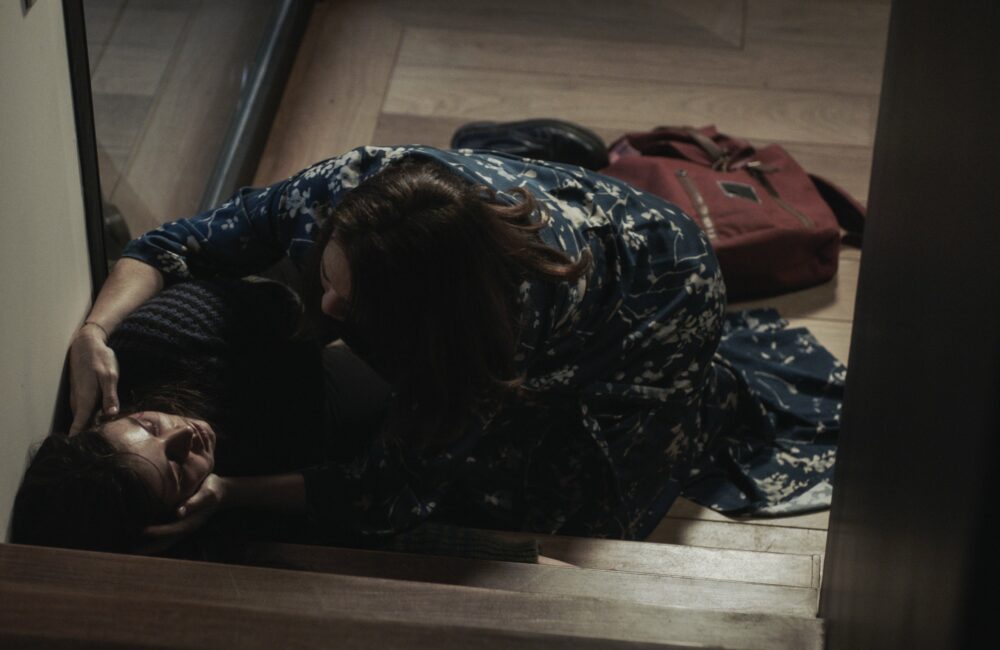 Marilou Aussiloux : Chloé Forrest - Anne Coesens : Suzanne Forrest - EP5 _1