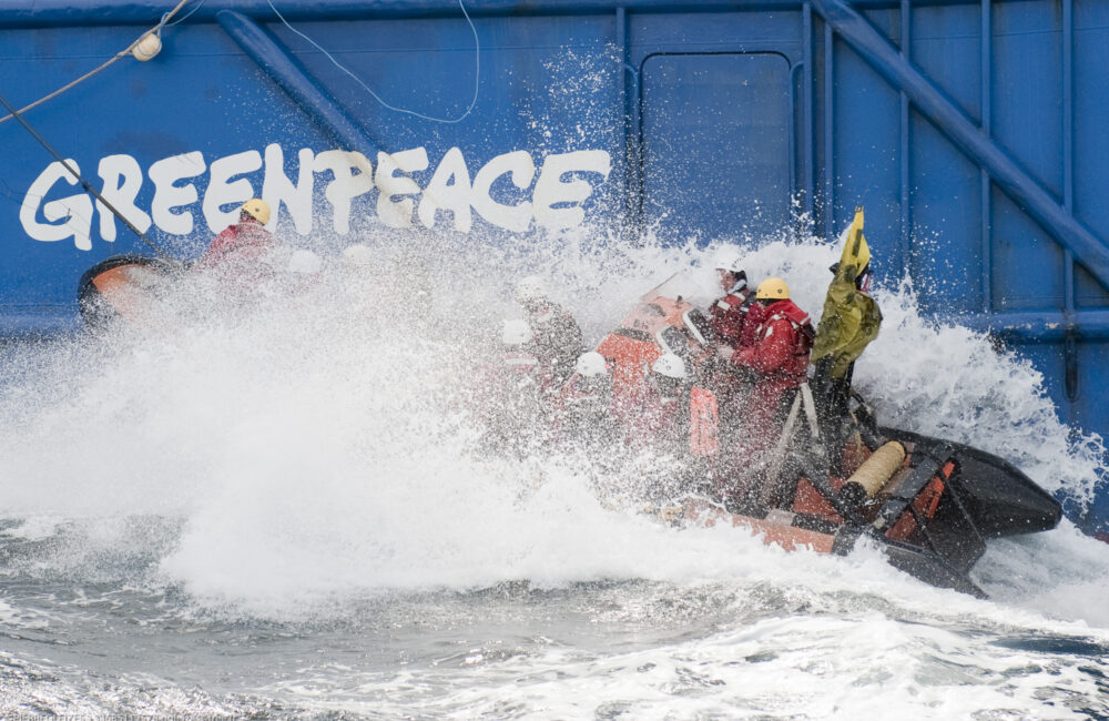 Suite a ses actions depuis le debut de l'annee, Greenpeace met fin le 11 juillet 2010 a 38 annees de transports de dechets nucleaires francais vers la Russie.